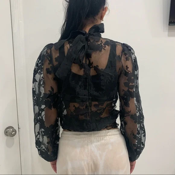 Black floral print mesh top - Picture 3 of 4